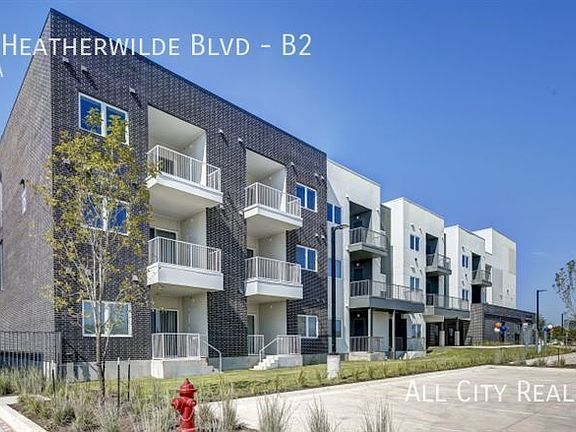 2nd image of 522 S Heatherwilde Blvd #B2