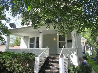30 South St, Le Roy, NY 14482