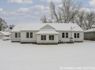 6438 Adams St, Zeeland, MI 49464