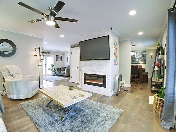3rd image of 2214 Mount Haven Dr