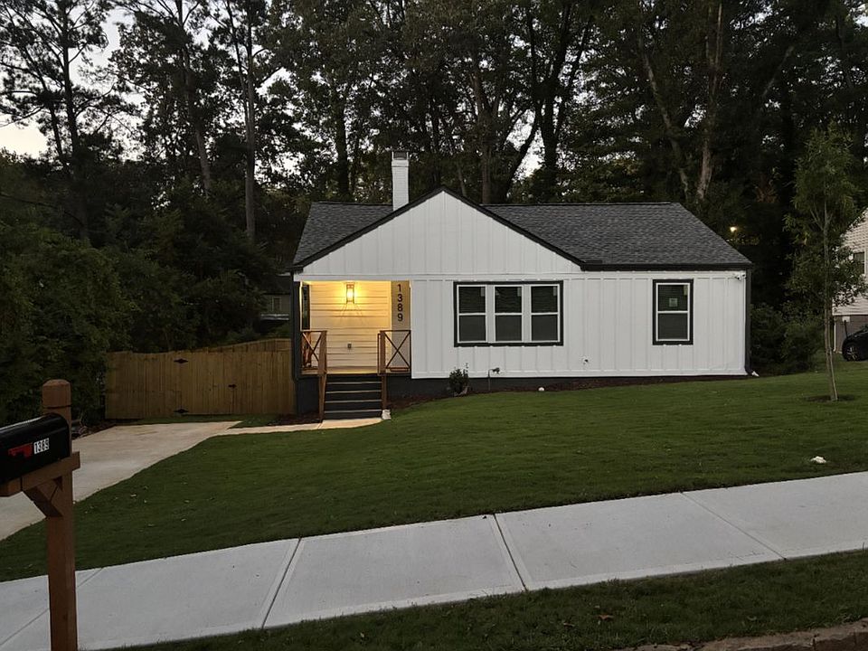 1st image of 1389 Lanvale Dr SW
