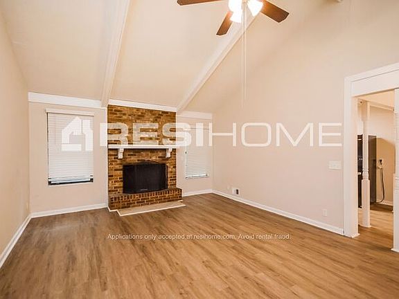 4th image of 2369 Old Mill Dr SW
