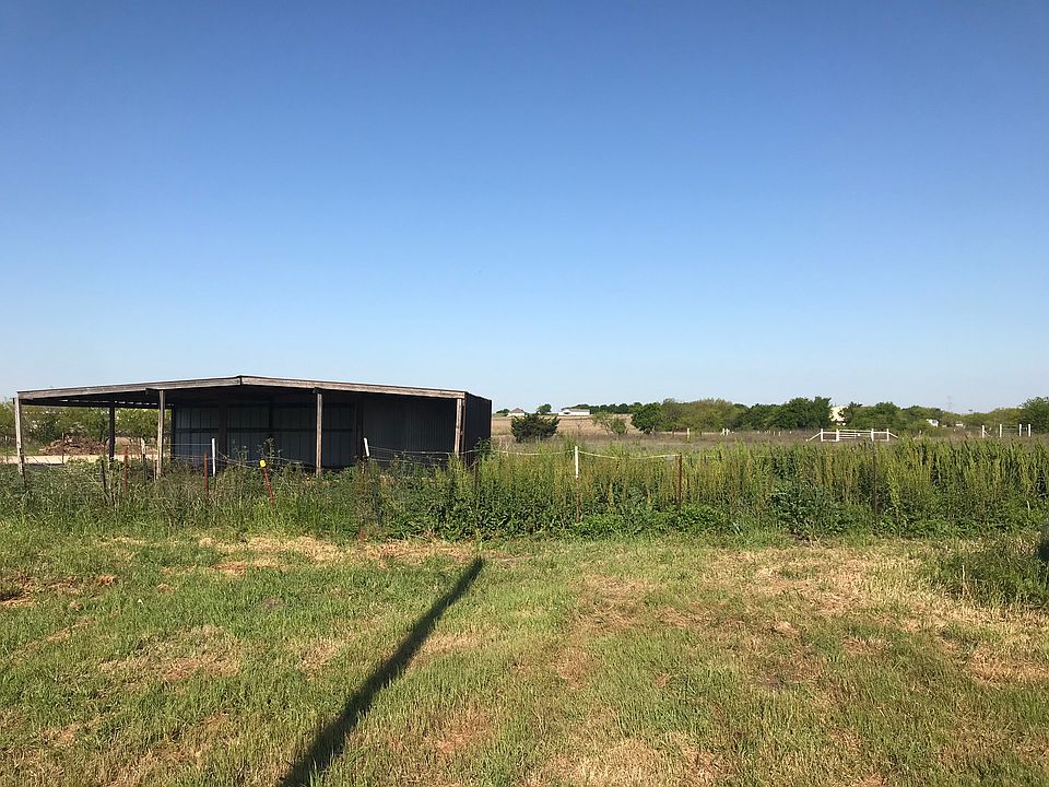 2nd image of 5901 Blackburn Dr