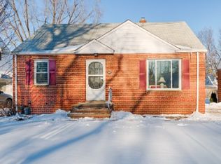 287 E 322nd St, Willowick, OH 44095