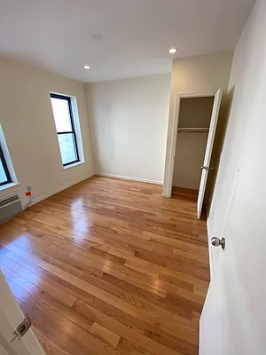 Rented by Level Group | media 11