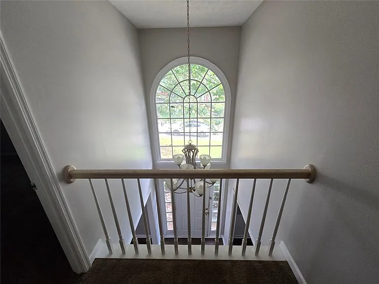 724 Jamie Way NE — Photo 8