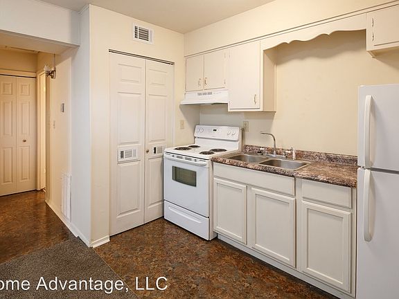 5th image of 4705 Cofer Ave APT 28