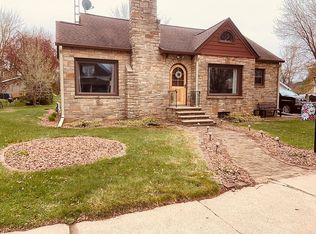 704 6th St, Mosinee, WI 54455