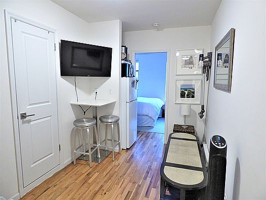 5th image of 28 Leroy St #15