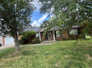 233 Savannah Dr, Nicholasville, KY 40356