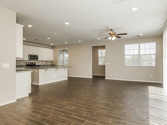5th image of 29267 N 122nd Ln