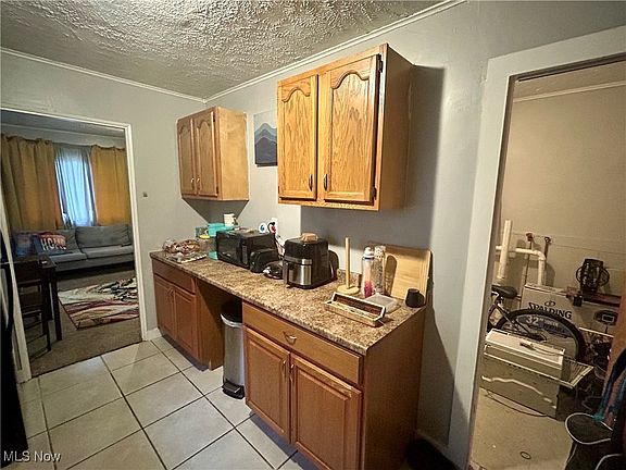 5th image of 4395 E 141st St