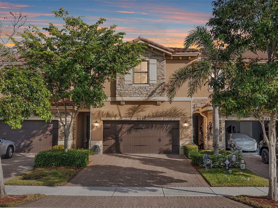 1st image of 9597 Town Parc Circle