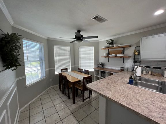 4th image of 777 Eagle Dr
