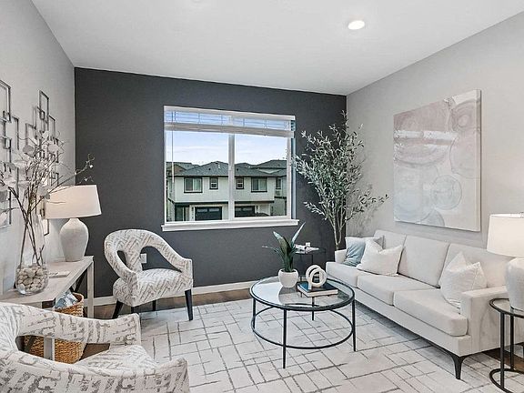 4th image of 2423 Strong Heights Ln SE #3790