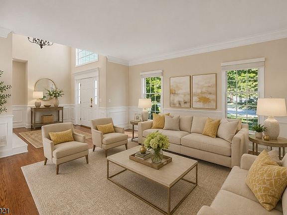 3rd image of 12 Watchung Dr