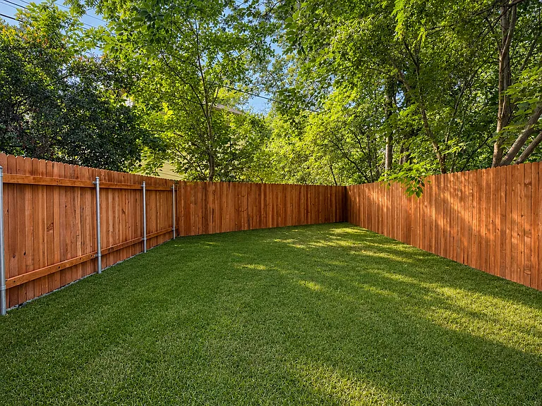 1608 Sylvan Glade #B — Photo 4