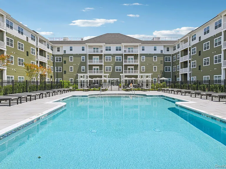 4180 Sunrise Hwy — Photo 18