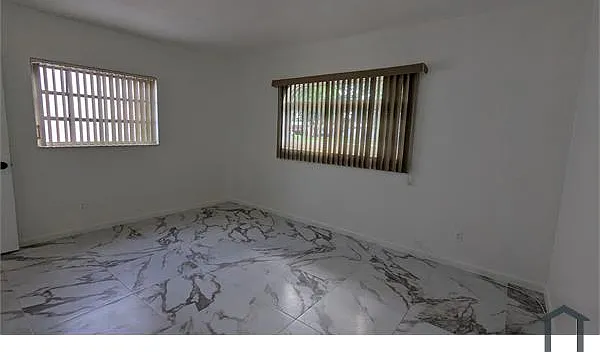 17262 SW 112th Pl — Photo 12