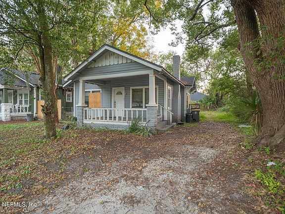 3rd image of 2968 SPENCER Street