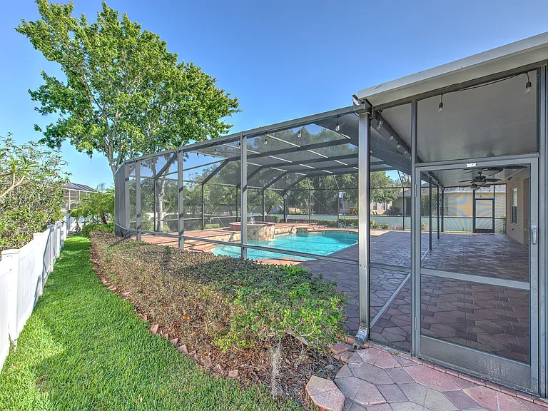 1408 Brilliant Cut Way — Photo 70