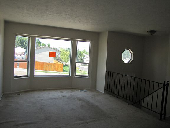5th image of 5545 W Lilac Ave