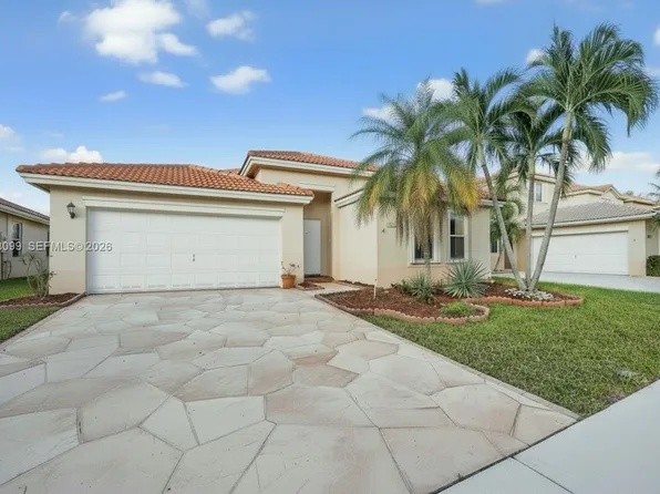 14125 S Cypress Cove Cir, Fort Lauderdale, FL 33325