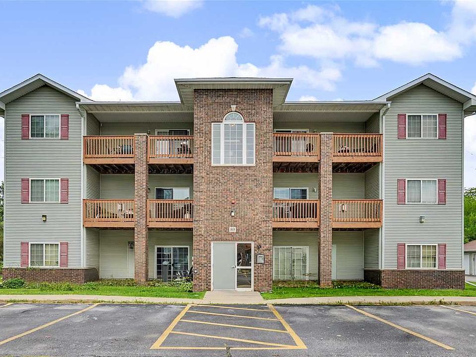 1st image of 80 Circle Dr APT 4