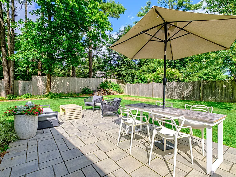 14 Hammond Rd — Photo 24