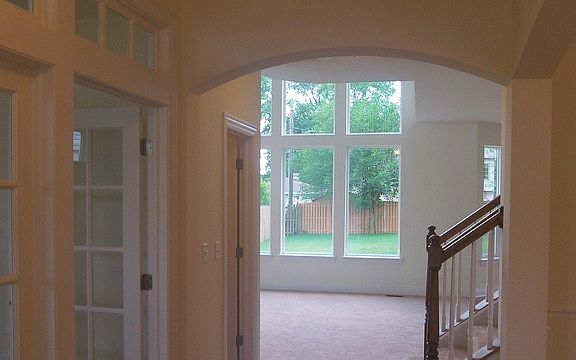 4th image of 1535 Barkei Dr