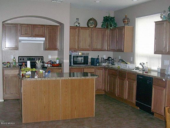 4th image of 4314 S 104th Ln