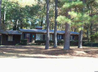 311 Stinson St #E, Centre, AL 35960