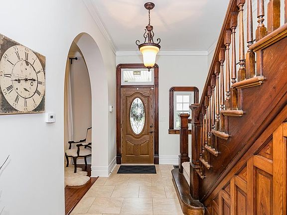 3rd image of 2720 Dalton Ave