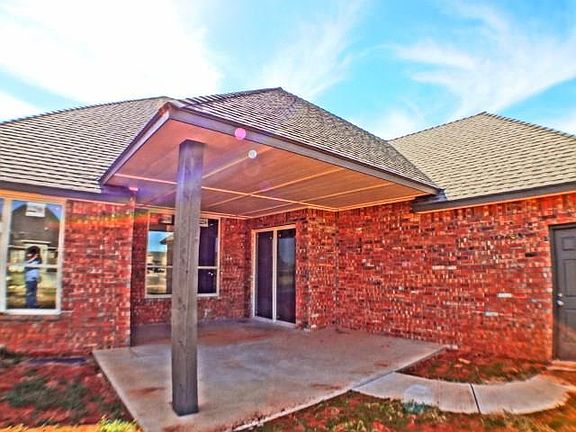 5th image of 2331 Sorrento Dr
