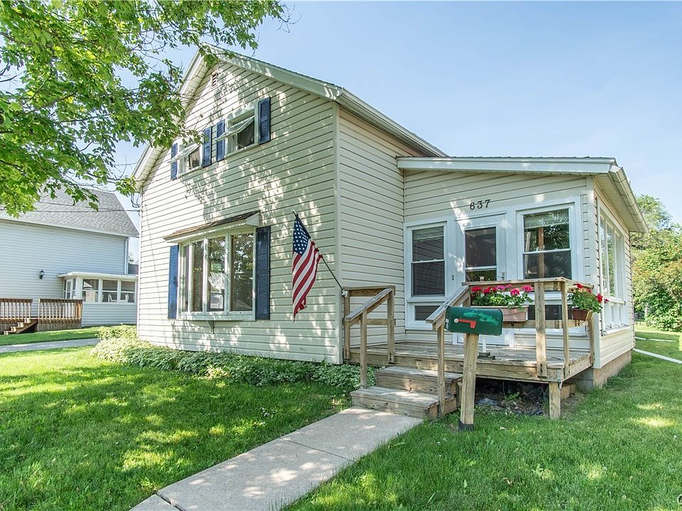 1st image of 637 Theresa St