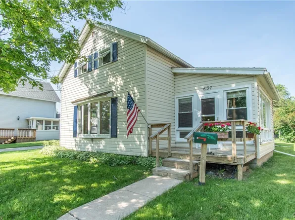 637 Theresa St, Clayton, NY 13624