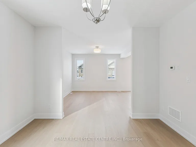 123 Maple St — Photo 8