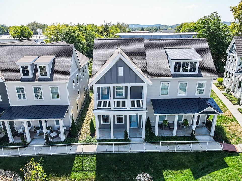 1st image of 456 Herringbone Ct