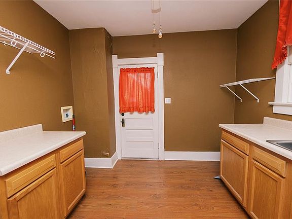 5th image of 111 W Madison Ave