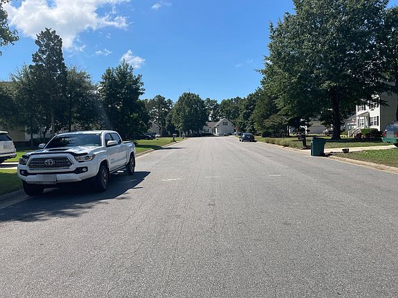 4th image of 7825 Black Duck Ct