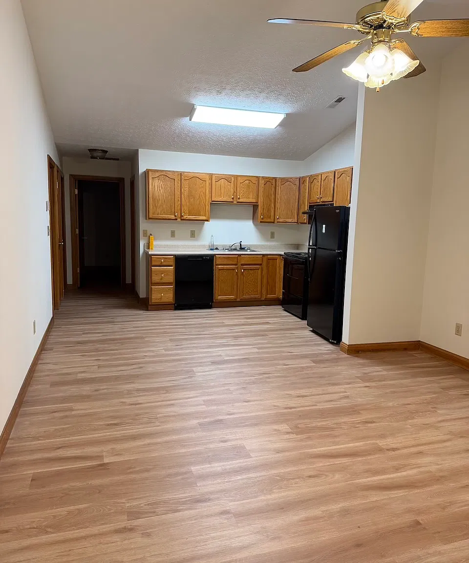 2711 Fairmont Ct — Photo 3