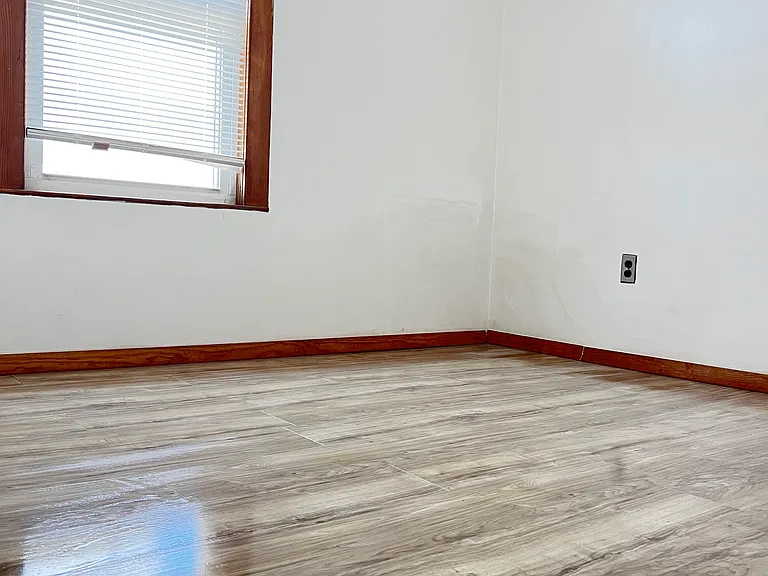 315 Highland Ave — Photo 6