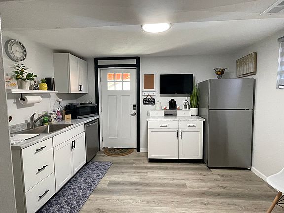 2nd image of 6505 E Amherst Ave #B