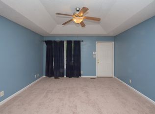 593 Woodhaven Dr, Clarksville, TN 37042