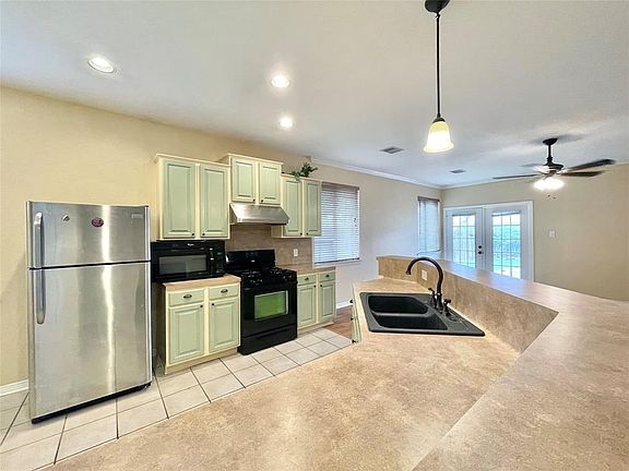 5th image of 4639 Green Cottage Ln