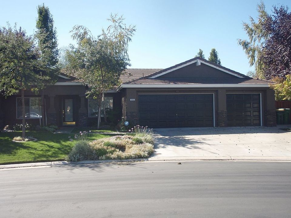1st image of 3592 Lake Front Dr