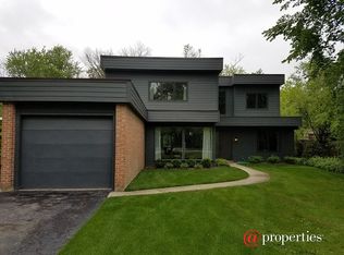 1183 Terrace Ct, Glencoe, IL 60022