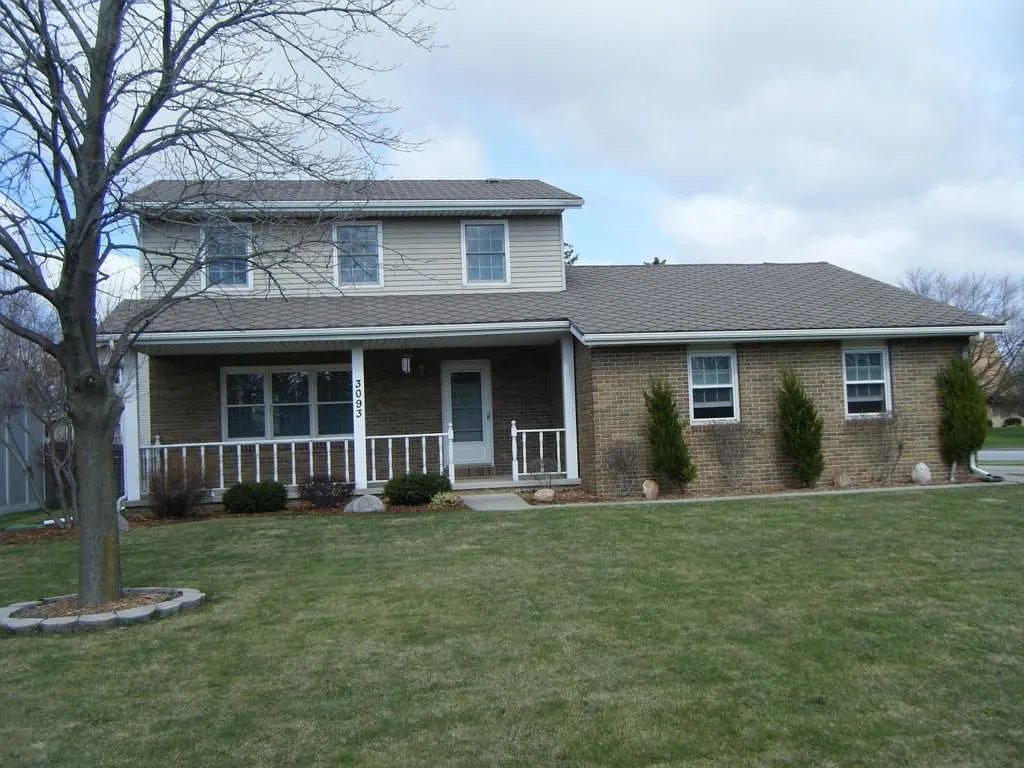 3093 Melrose Dr photo 1