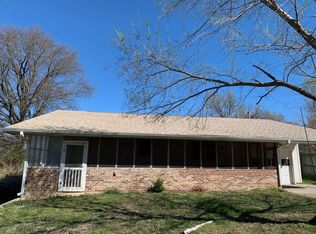 615 E Boston Ter, Bolivar, MO 65613