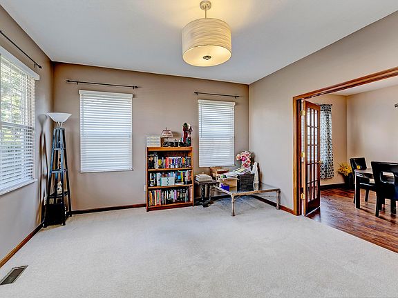 3rd image of 5595 Connorwill Dr